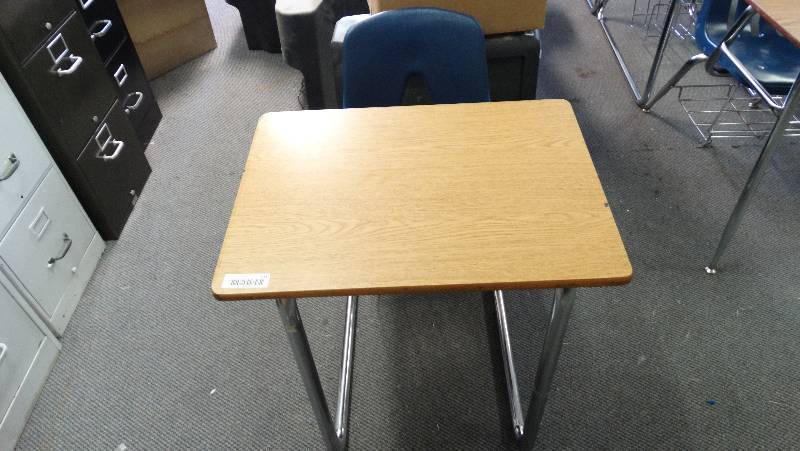 lot 391 image: Child desk wunder seat storage.