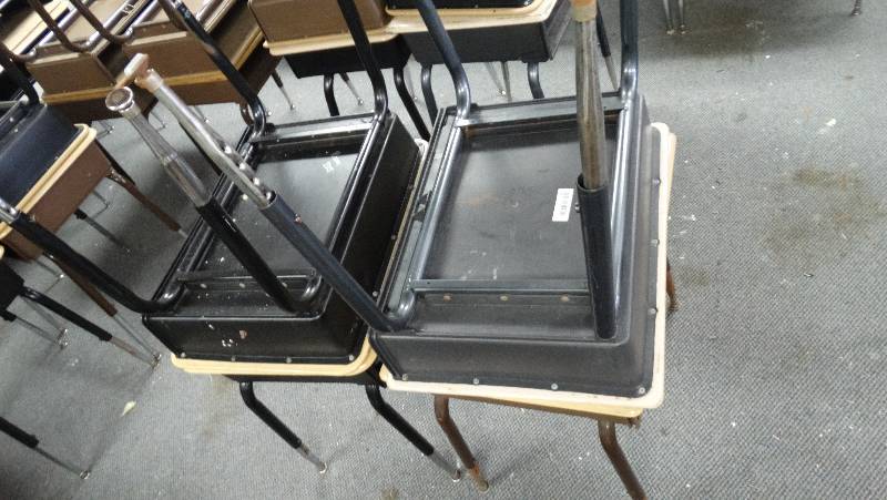 lot 411 image: 4 - Child desk wadjustable legs.