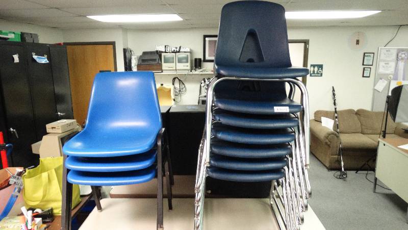 lot 428 image: Stack of 10 chairs.