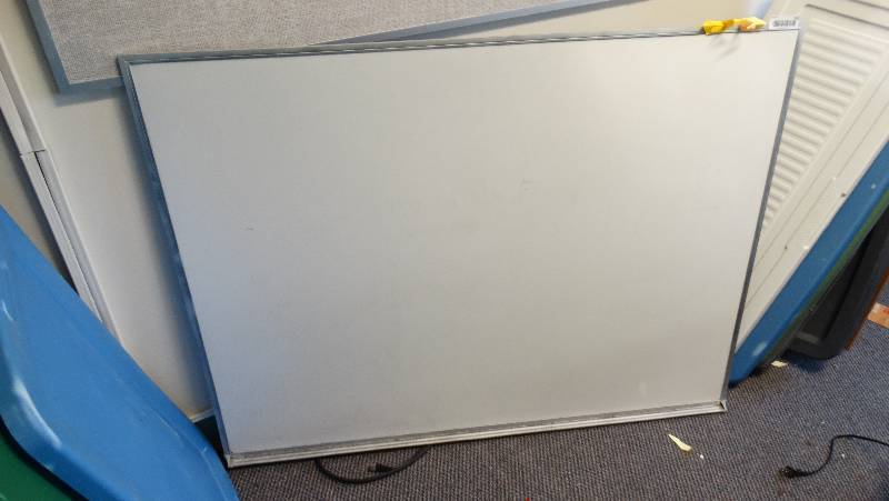 lot 353 image: White board.