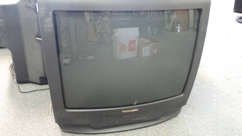 lot 364 image: Lot of 3 big back TVs Panasonic wVHS player.