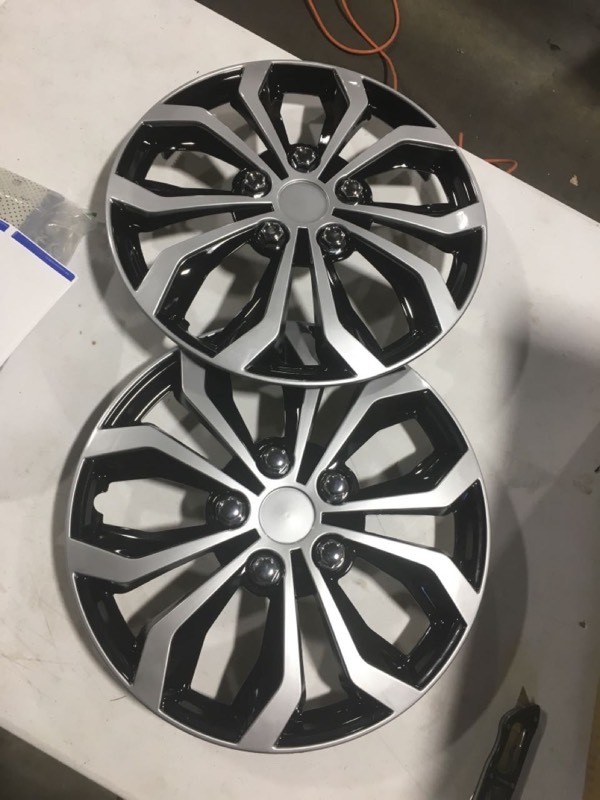 lot 20327 image: set of 2 15 inch wheel covers  hubcaps