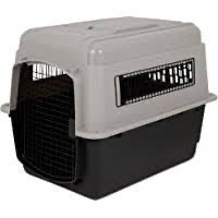 lot 20776 image: Petmate Sky Kennel Pet Carrier, 32 Inch - lightly cracked