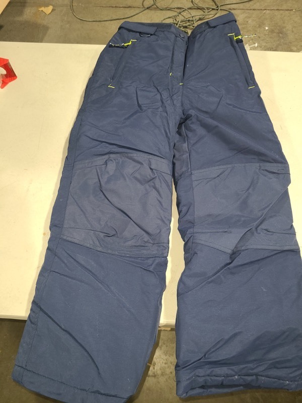 lot 20835 image: Amazon Essentials Boys and Toddlers Water-Resistant Snow Pants Large