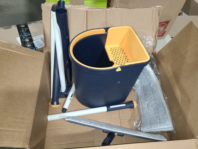 lot 20851 image: BroomJoy Mop Set