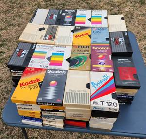 lot 3075 image: VHS Tapes