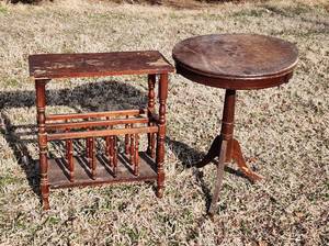 lot 3025 image: 2 Wood Accent Tables - Needs a little TLC