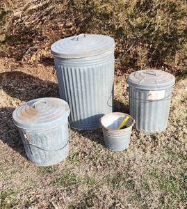 lot 3026 image: Galvanized Large Trash Can and Pails