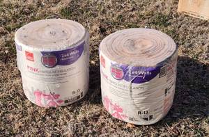 lot 3027 image: (2) Rolls of Pink Fiberglass Insulation R-13