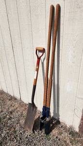 lot 3036 image: Post Hole Digger and Spade Shovel