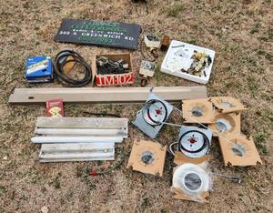 lot 3040 image: Light Fixtures, Canned Lights and Electrical Supplies