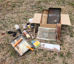 lot 3045 image: Painting Supplies and Tools