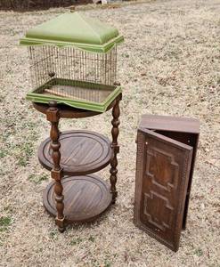 lot 3053 image: Bird Cage, Plastic 3 Tier Shelf 31 H x 16 and Wall Cabinet
