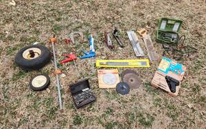 lot 3055 image: Tools and Tires