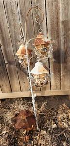 lot 1014 image: Outdoor Lanterns - 39 Tall