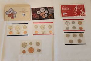 lot 503 image: 1980 Uncirculated Coin Set, 1990 US Mint Uncirculated Coin Set (D & P Mint Marks) and 2005 US Mint Uncirculated Coin Set Denver