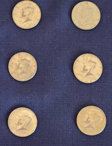 lot 514 image: (6) 1967 Kennedy Half Dollars