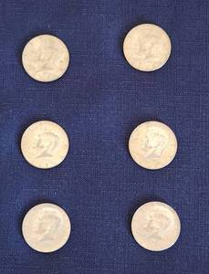 lot 516 image: (6) 1967 Kennedy Half Dollars