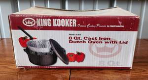 lot 4009 image: King Kooker 8 QT Cast Iron Dutch Oven New in Box