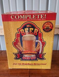 lot 4011 image: Mr. Beer Microbrewery Beer Kit - Never Used