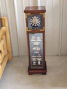 lot 4067 image: Nautical Storage Cabinet with Clock - 9 x 9 32