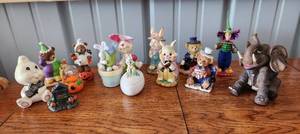 lot 4080 image: Holiday and Animal Decor