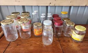 lot 4084 image: Bottles