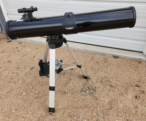 lot 4098 image: Meade TeleSTAR Computer Guided Telescope - Model DS-2130AT - 40 Tall