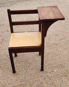 lot 4104 image: Vintage Telephone Chair