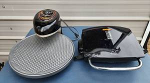lot 6007 image: Presto Pizza Oven Model GRP72CTB and George Foreman Grilling Machine