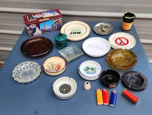 lot 6044 image: Ashtrays
