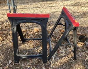 lot 2007 image: 2 Folding Plastic Saw Horses