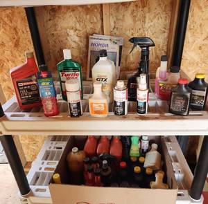 lot 2031 image: Engine Additives - Treatments, Oil and Cleaners