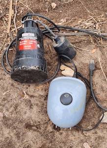 lot 2151 image: Aquascape Aerator and Ironton 18HP Submersible with Float Switch
