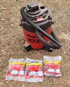 lot 2163 image: 10 Gallon Shop Vac and New Reusable Filters