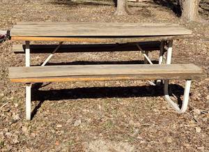 lot 2089 image: 72 Picnic Table with Replacement Boards
