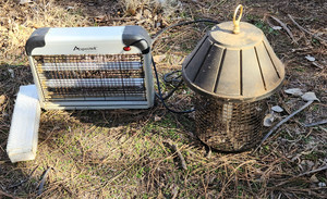 lot 2104 image: (2) Bug Zappers