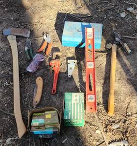 lot 2114 image: Axe, Level, Tools and Hardware