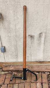 lot 2118 image: Timberjack Wood Handled Log Lifter