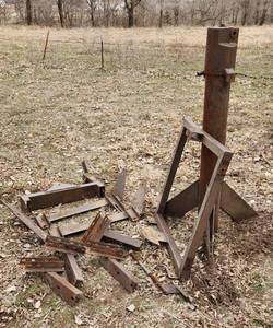 lot 2120 image: Heavy Duty Stand with Attachments - 5 Diameter - Stand Height 55 - Base is 35 between Legs