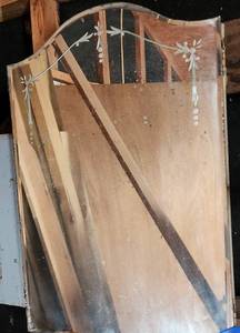lot 2123 image: Vintage Medicine Mirrored Cabinet - Bring Tools to Remove from Walls
