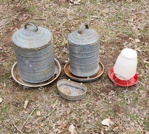 lot 2126 image: Chicken Feeders