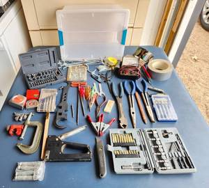 lot 4149 image: Assortment of Tools - Tote Included