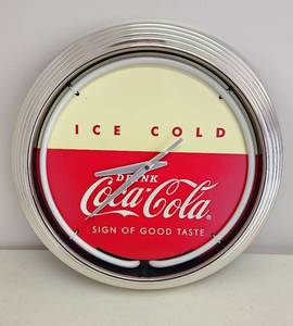 lot 4161 image: Coca Cola Neon Clock