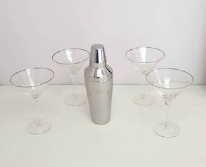 lot 4172 image: Silver Rimmed Martini Glasses and Shaker