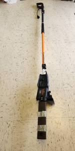 lot 4176 image: Remington Electric Pole Saw Model RM1025SPS