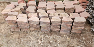 lot 9002 image: Lot of 20 Edging Stones