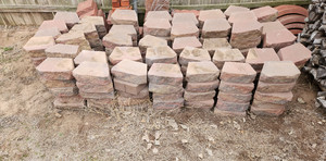 lot 9010 image: Lot of 20 Edging Stones