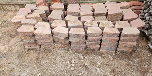 lot 9011 image: Lot of 20 Edging Stones