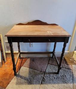 lot 6058 image: Wood Desk - 32 x 19 x 29 - Needs a little TLC